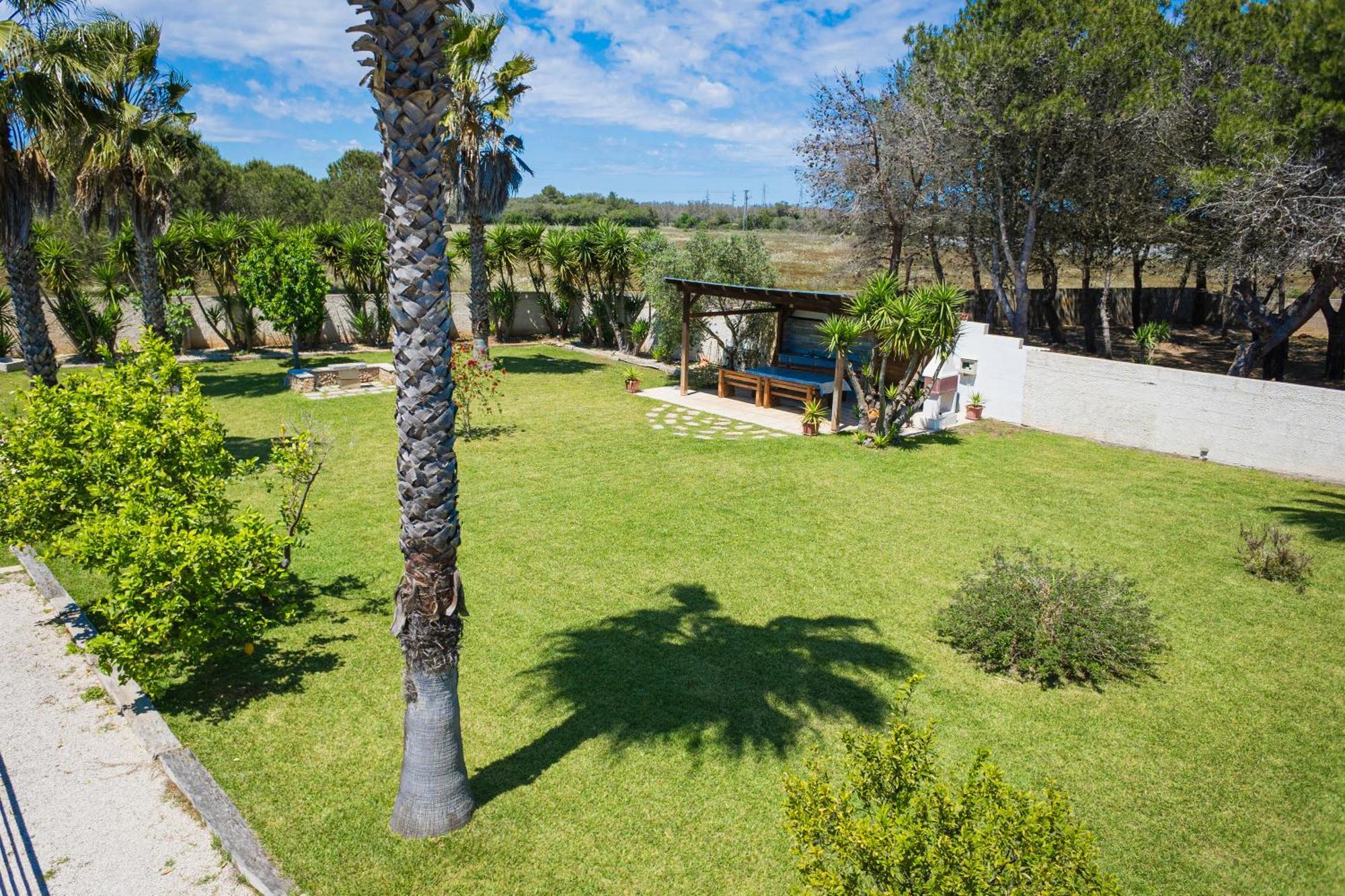 El Capitano With Garden And Pool - Happy