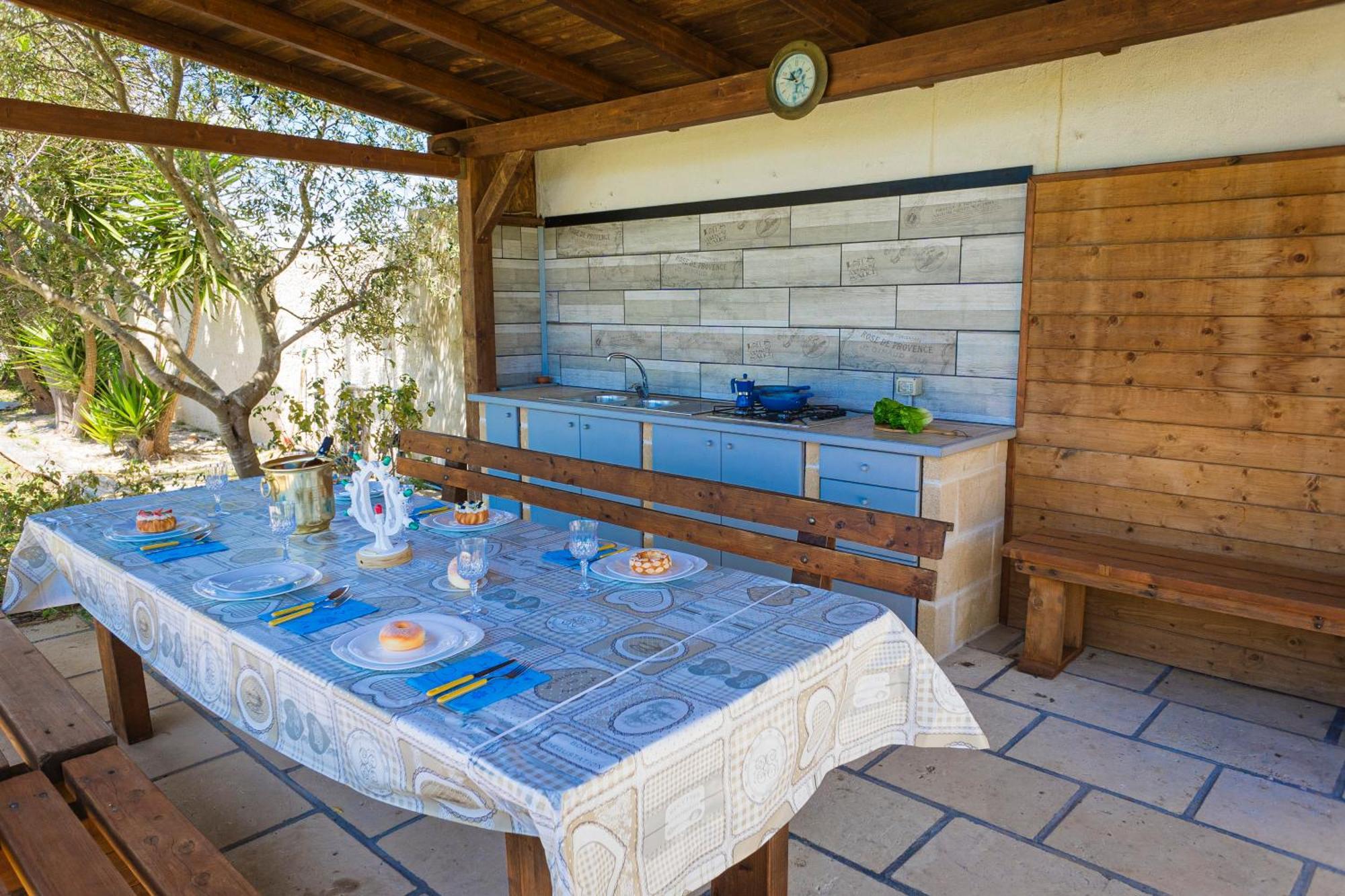 Villa El Capitano With Garden And Pool - Happy