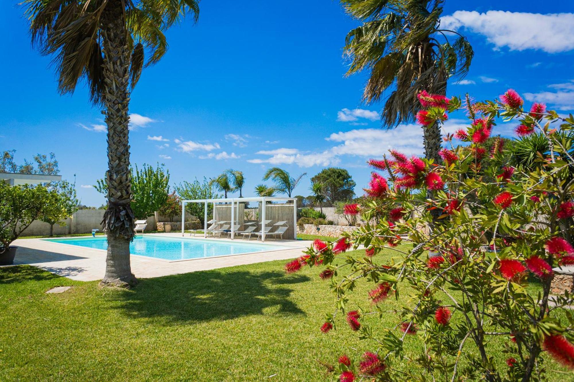 El Capitano With Garden And Pool - Happy